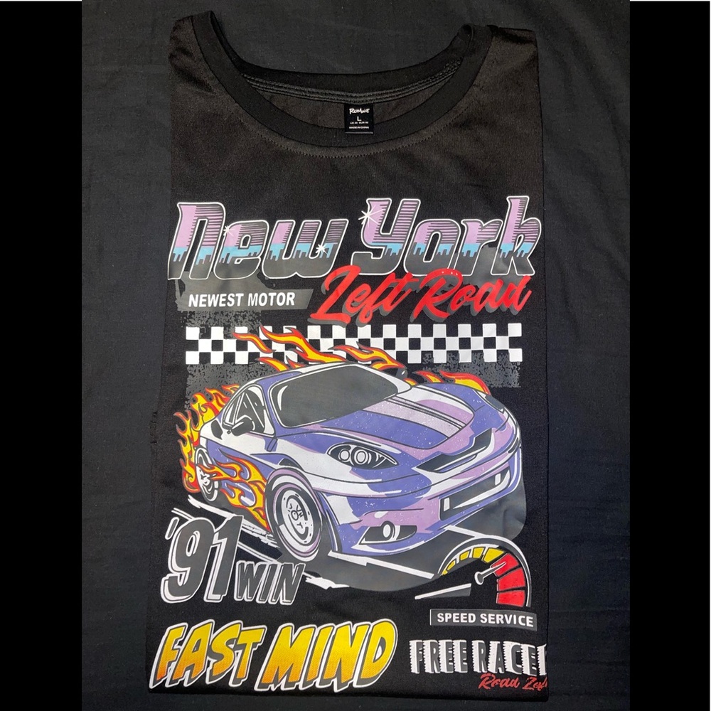 Selling a Romwe shortsleeve tee shirt size: L